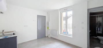 Location appartement 1 pièce 16 m²