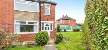 4 bed semi-detached house to rent