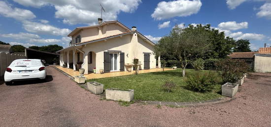 Maison  à vendre, 4 pièces, 4 chambres, 335 m²