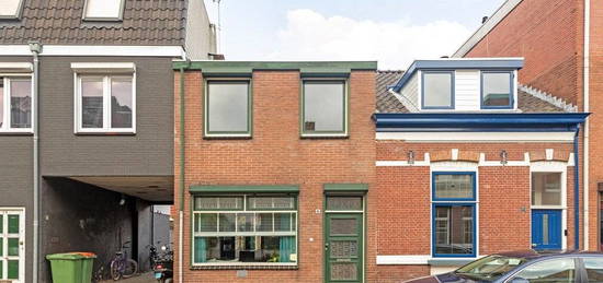 Beekstraat 16