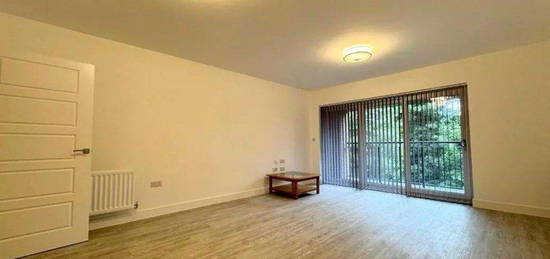 2 bed flat to rent