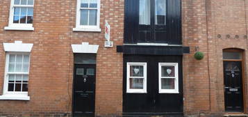 3 bedroom terraced house