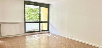 Appartement  à vendre, 2 pièces, 1 chambre, 83 m²