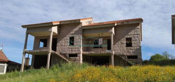 Chalet adosado en venta en Vilaboa