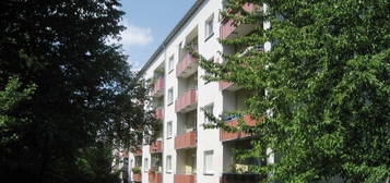 Regensburg . 3 Zimmer-Wohnung mit Süd-Balkon im 1.OG