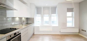 2 bed maisonette to rent