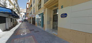 Piso en calle De la Cruz en Zona Puerto Deportivo, Fuengirola