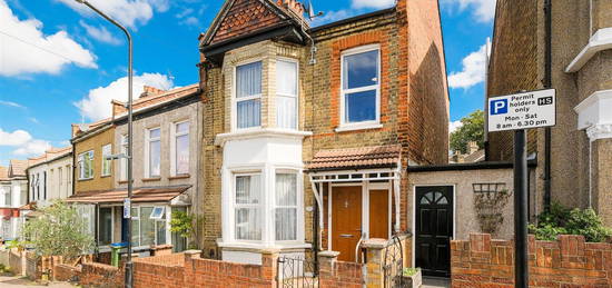 3 bed end terrace house for sale