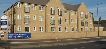 Flat to rent in Moorlands Edge, Outlane, Huddersfield HD3