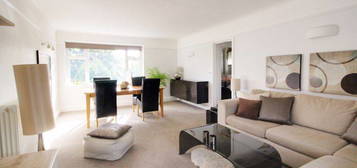 Flat for sale in Lambs Close, Cuffley, Potters Bar EN6