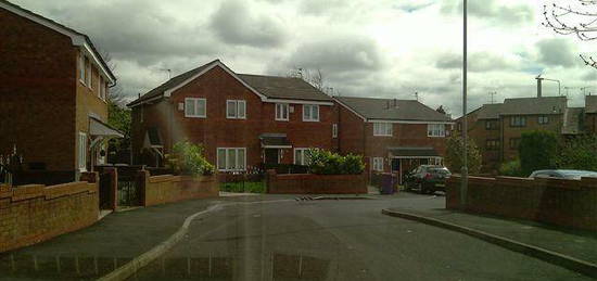 2 bedroom semi-detached house