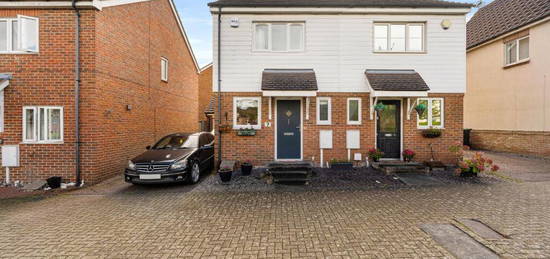 2 bedroom semi-detached house for sale