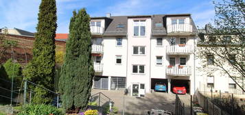 4 Zi.-Wohnung mit Balkon und Gartenmitbenutzung