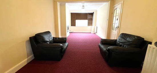 Terraced house to rent in Lawns Crescent, Grays RM17