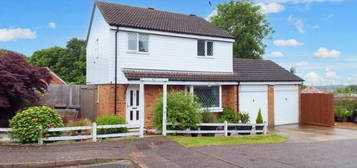 4 bed detached house to rent