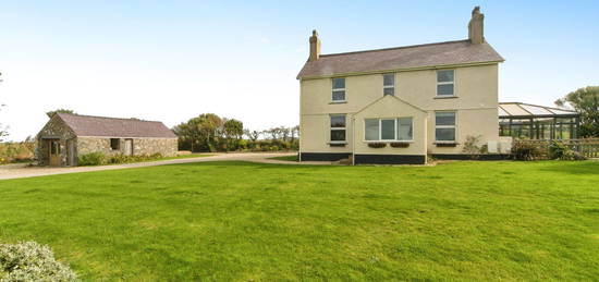 4 bed detached house for sale