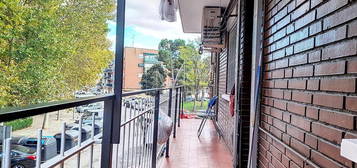 Piso en venta en Arroyo Bueno, Villaverde Alto