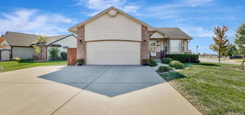 305 W Meadowsweet Ct, Andover, KS 67002