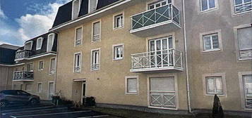 Location charmant F1 Pontoise - rue Gisors