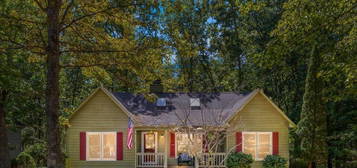 5 Hawks Pl, Palmyra, VA 22963