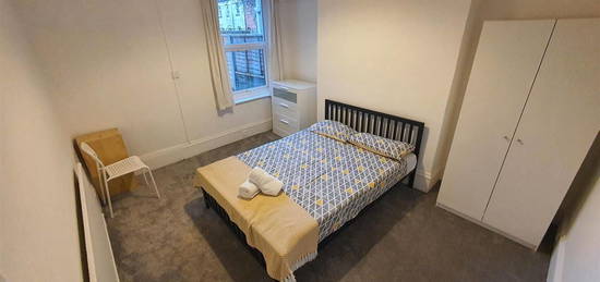 Shared accommodation to rent in Lytton Road, Bournemouth BH1