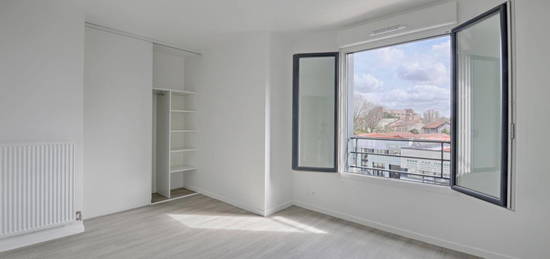 Studio  à louer, 1 pièce, 28 m², Étage 0/–