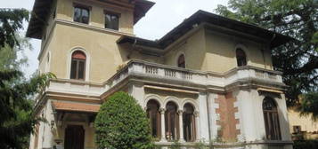 Villa in affitto in via E. Castiglioni