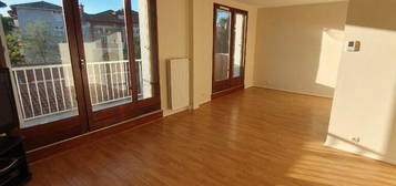 Location appartement vide F3