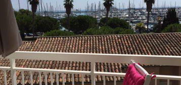 Appartement-terrasse, magnifique vue mer et yachts