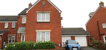 3 bedroom link detached house for sale