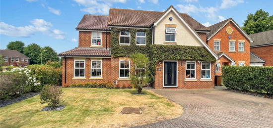 5 bed detached house for sale