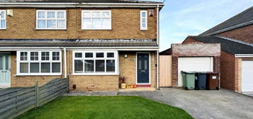 3 bedroom semi-detached house for sale