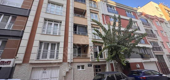 PERA'DAN KURTULUŞ MAH. ADLİYE YAKINI, ASANSÖRLÜ, TEMİZ 1+1 DAİRE