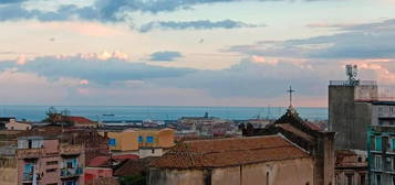 3 1/2 vani ristrutturato vista mare cappuccini