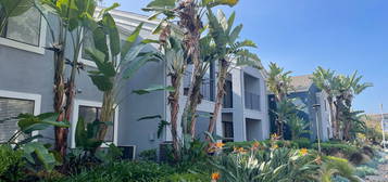 Club River Run, San Diego, CA 92108