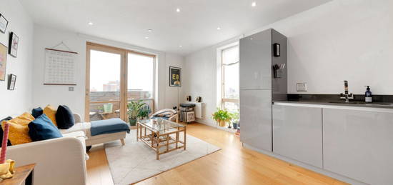 Flat to rent in Hoey Court, 4 Barry Blandford Way, London E3