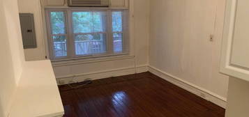 4439 Chestnut St Unit 1F, Philadelphia, PA 19104