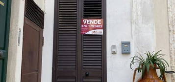 Casa indipendente in vendita a Centro Storico