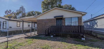 1102 S  3rd Ave, Paragould, AR 72450