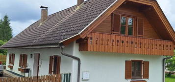 Idyllisch gelegenes Einfamilienwohnhaus/ Klein-Landwirtschaft mit mehreren Nebengebäuden und nettem Obstgarten in sonniger Ruhelage in der Gemeinde Neuhaus/ Kärnten / Bezirk Völkermarkt/ KG Schwabegg
