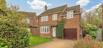 Detached house to rent in Seymour Gardens, Feltham TW13