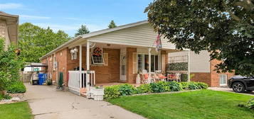 83 Bristol Dr, Chatham Kent, ON N7M 6J9