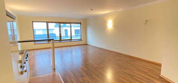 Schöne 2 Zimmer Apartment Wohnung für gehobene Ansprüche INKLUSIVE Tiefgaragenstellplatz