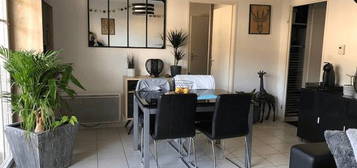 Appartement  à louer, 2 pièces, 1 chambre, 41 m²