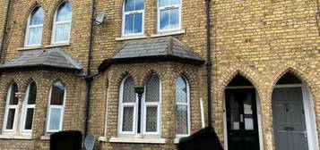 5 bedroom terraced house