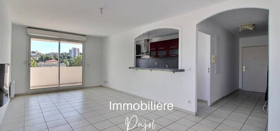 Location appartement 4 pièces 87 m²