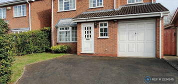 4 bedroom detached house