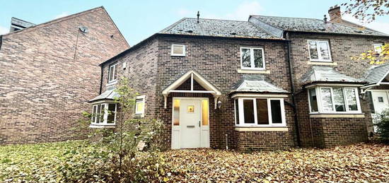 3 bedroom semi-detached house