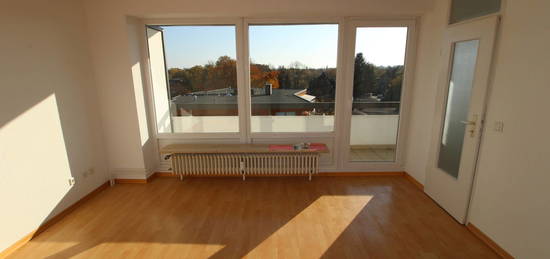 Winterhude - 1 Zi.-Whg., ca. 38 m² mit Balkon!