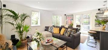 Flat for sale in Brompton Park Crescent, London SW6